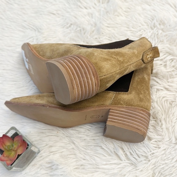 NEW $438 Tory Burch Chelsea Suede Pull on Ankle Heel Bootie women size 5 - Picture 10 of 10